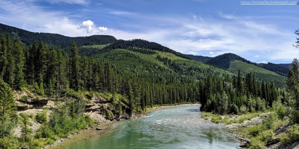 river running through mountains